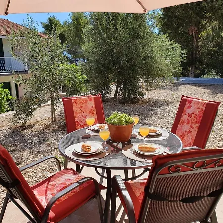 Marija Holiday Home Sucuraj Exterior photo