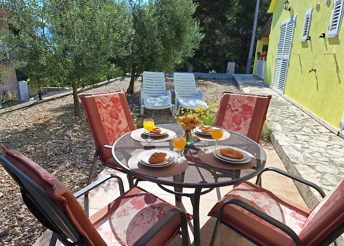 Marija Holiday Home